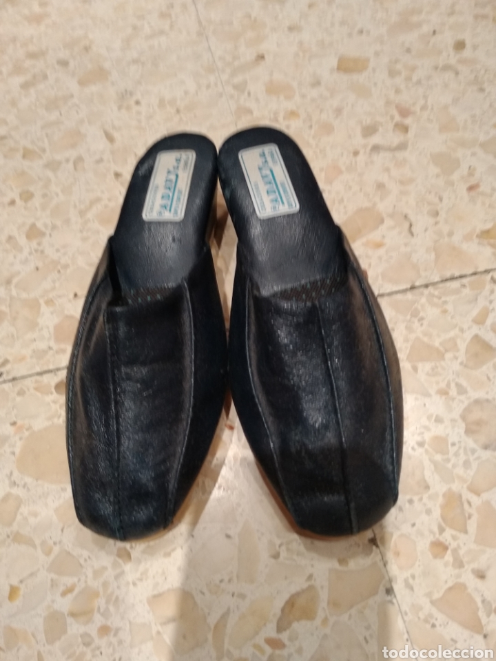 Novo: Zapatillas piel