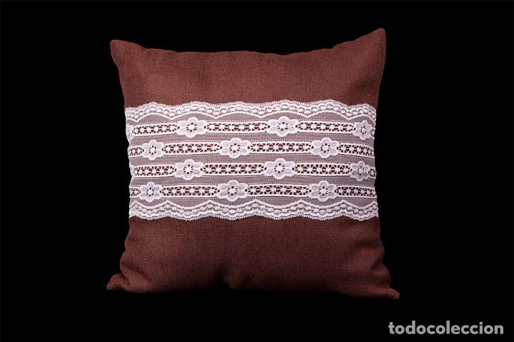 Nuevo: Cojines aplicaci&oacute;n bordada, con relleno, set de 2 - Foto 2