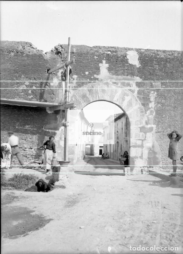 Neuf: CIUDADES DEVASTADAS POR LA GUERRA CIVIL FOTOS DE 1945 (REALIZADAS EN NULES, MASCARELL O CHILCHES)