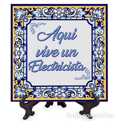 Nuovo: Azulejo 20x20 ctm con el texto Aqui vive un Electricista mod: azul