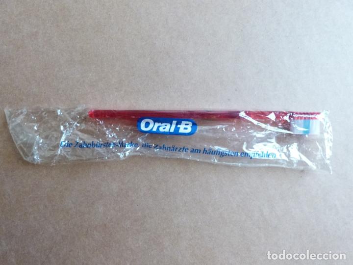 Nuevo: Cepillo de dientes infantil Oral B para ni&ntilde;o o ni&ntilde;a con imagen de Mickey Mouse ( Nuevo precintado )