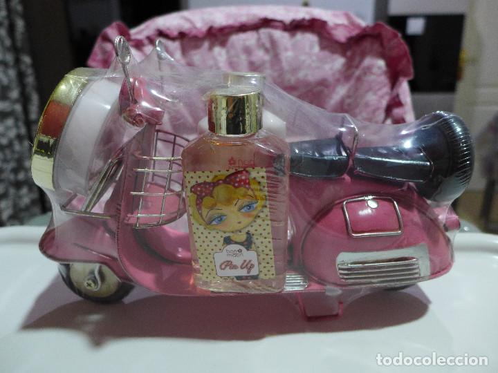 Nuevo: VESPA DE BON MATIN PIN UP - Foto 2