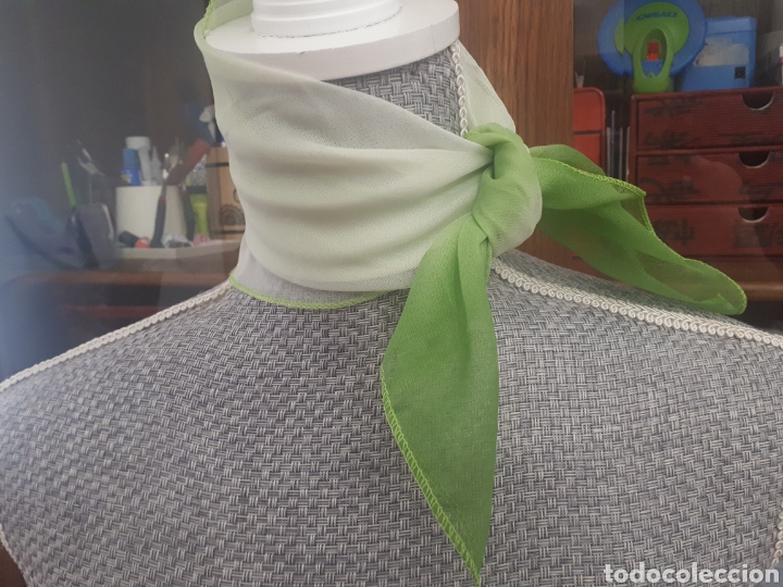 Nuevo: Pa&ntilde;uelo cuadrado verde degradado - Foto 1