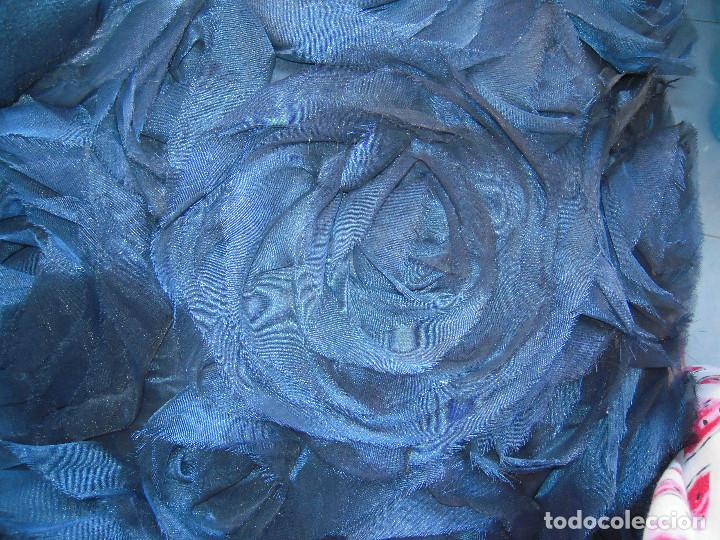 Nuevo: Coj&iacute;n azul flores - Foto 7