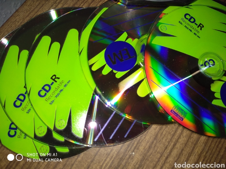 Nuevo: Lote de DVD y CDs con caja - Foto 5