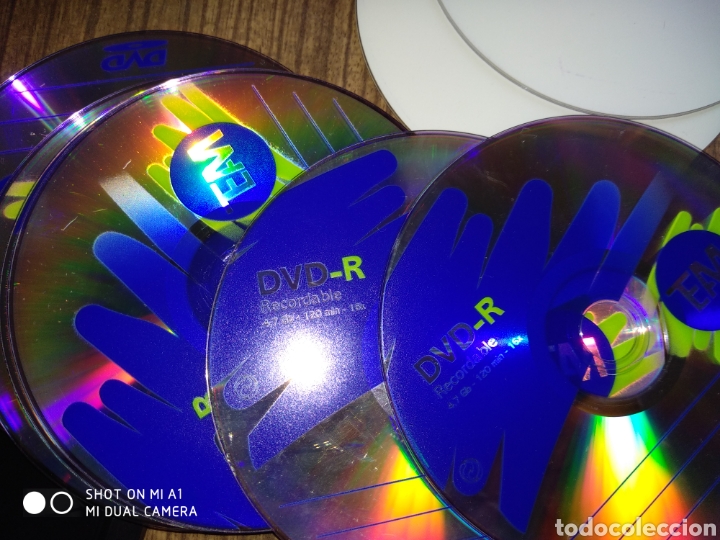 Nuevo: Lote de DVD y CDs con caja - Foto 6