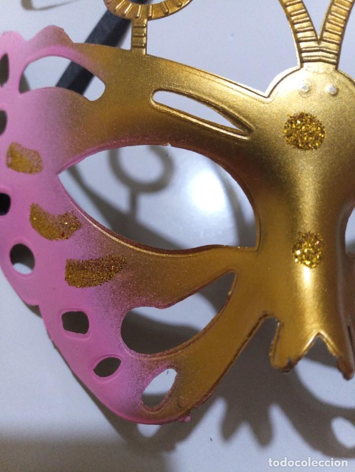 Nuevo: M&aacute;scara disfraz mariposa oro y rosa - Foto 2