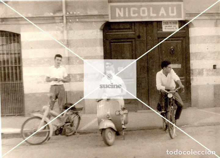 Nuevo: TRES MOTOS CLASICAS EN LOS 60 LA VESPA, VESPINO Y LA MOBILETTE EN ASENSI TALLER NICOLAU CASTELLON