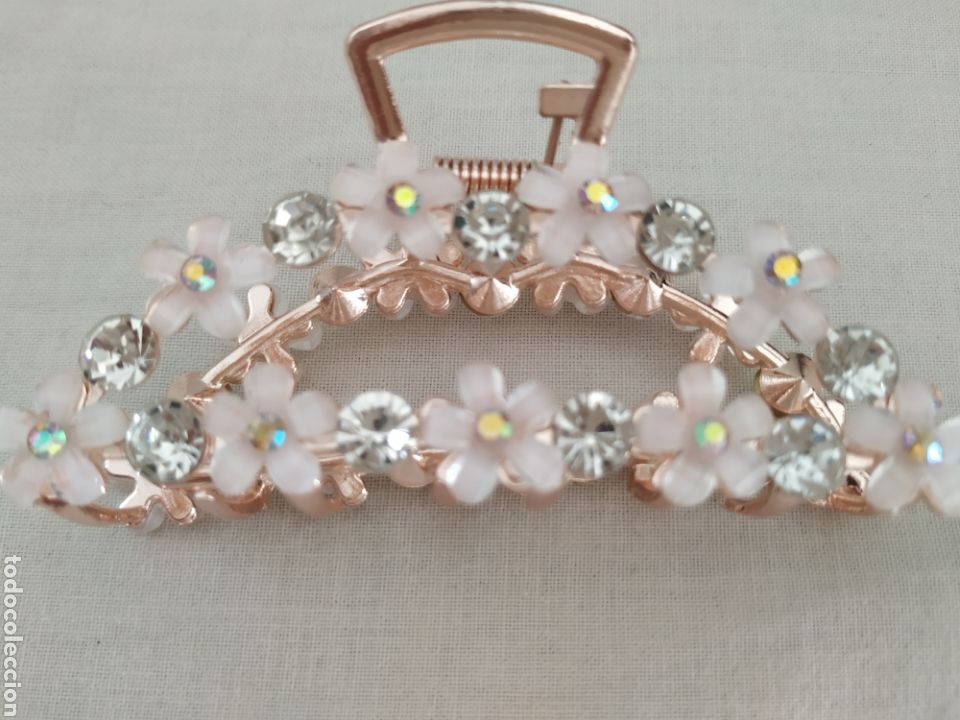 Nuevo: Pinza pelo pedreria comprada en boutique - Foto 1