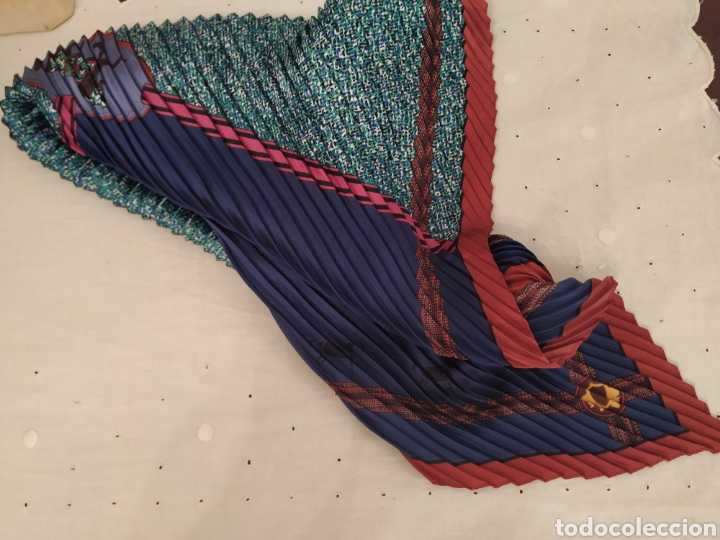 Nuevo: Pa&ntilde;uelo comprado en boutique - Foto 2