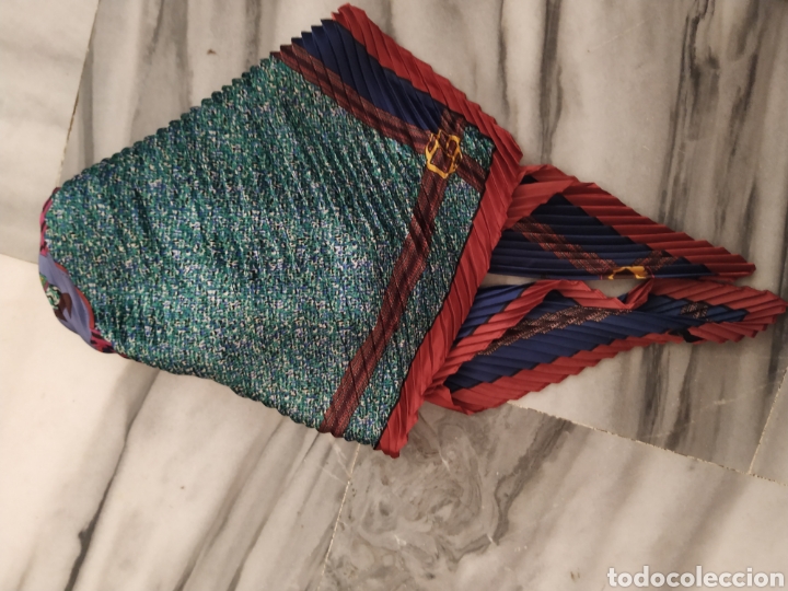 Nuevo: Pa&ntilde;uelo comprado en boutique - Foto 3