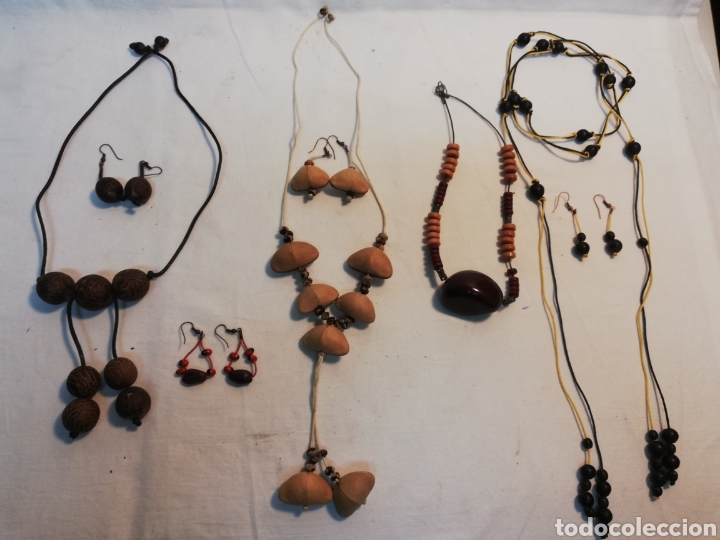 Nuevo: COLLARES Y PENDIENTES DE SEMILLA. MADERA. BISUTER&Iacute;A. I - Foto 1