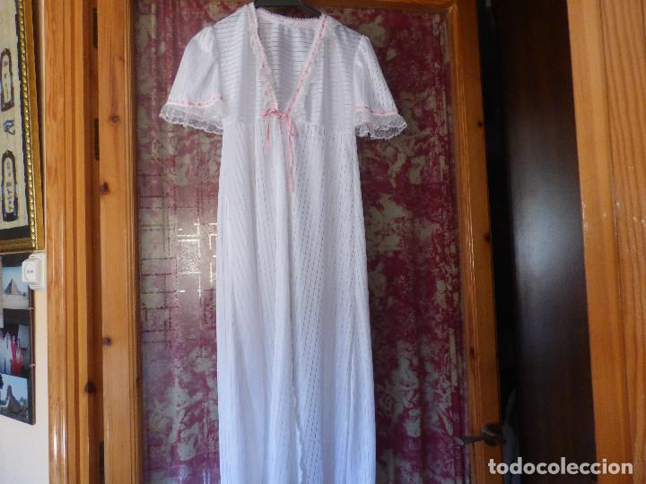Nuevo: Camison de dormir,y bata a juego.Vintage. - Foto 4