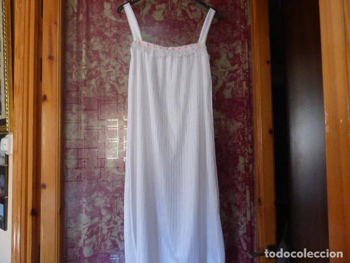 Nuevo: Camison de dormir,y bata a juego.Vintage. - Foto 6