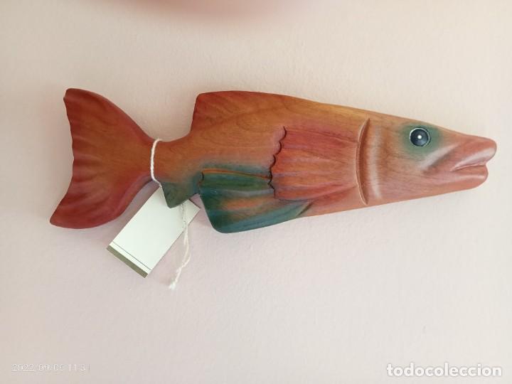 Nuevo: PEZ PAYASO TALLADO EN MADERA Y PINTADO - Foto 1