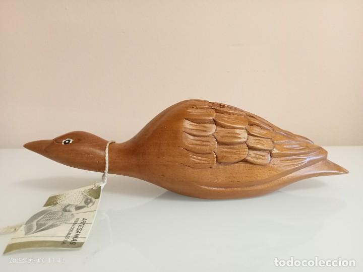 Nuevo: PATO TALLADO EN MADERA - Foto 1