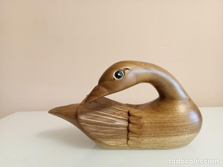 Nuevo: CISNE TALLADO EN MADERA - Foto 1