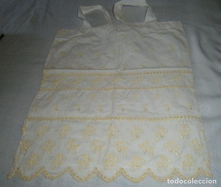 Nuevo: bolsa de tela bordada 34 cms larga x 29 cms de ancha - Foto 1