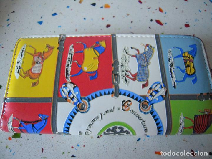 Nuevo: Cartera multicolor caballos - Foto 2