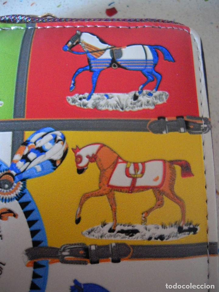 Nuevo: Cartera multicolor caballos - Foto 5