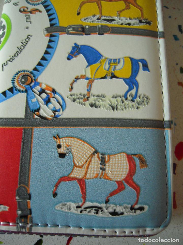 Nuevo: Cartera multicolor caballos - Foto 6