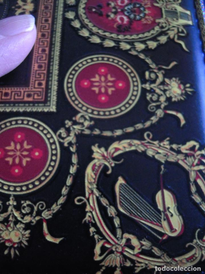 Nuevo: Cartera estampada negra y multicolor - Foto 5