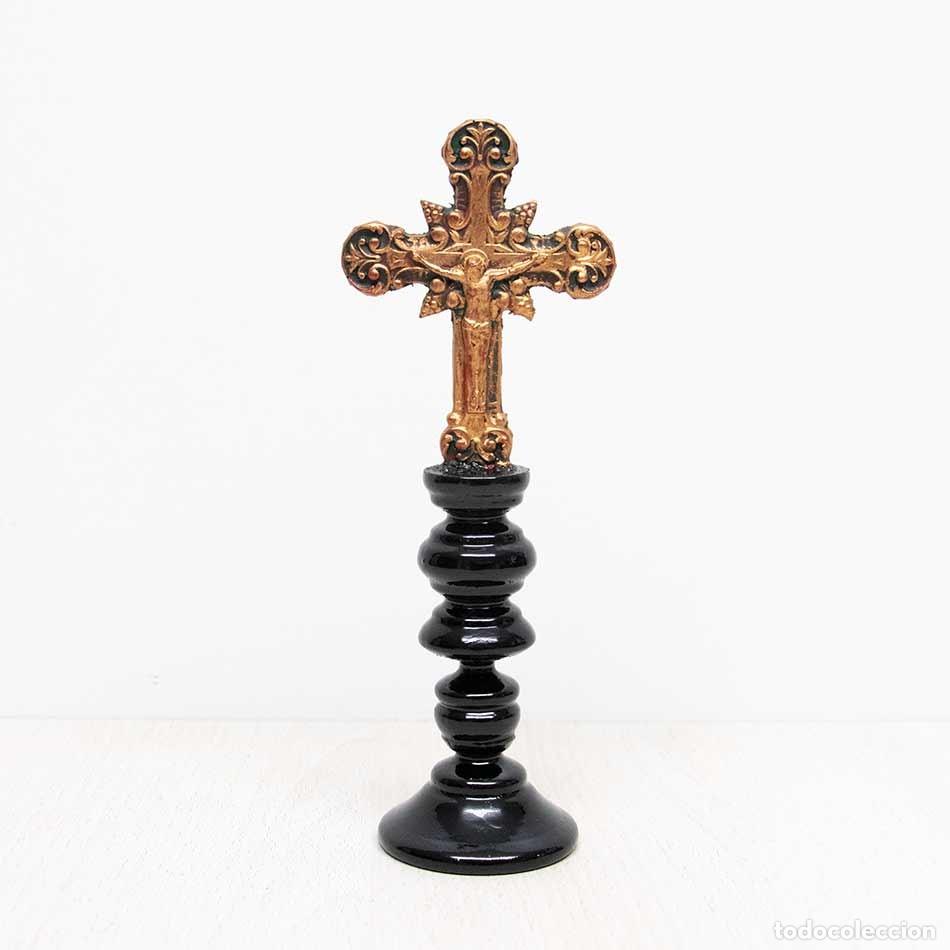 Nuevo: Cristo Crucificado imitaci&oacute;n bronce - Foto 1