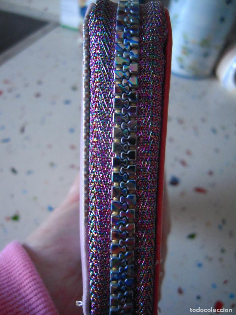 Nuevo: Cartera estampada multicolor caballos - Foto 5
