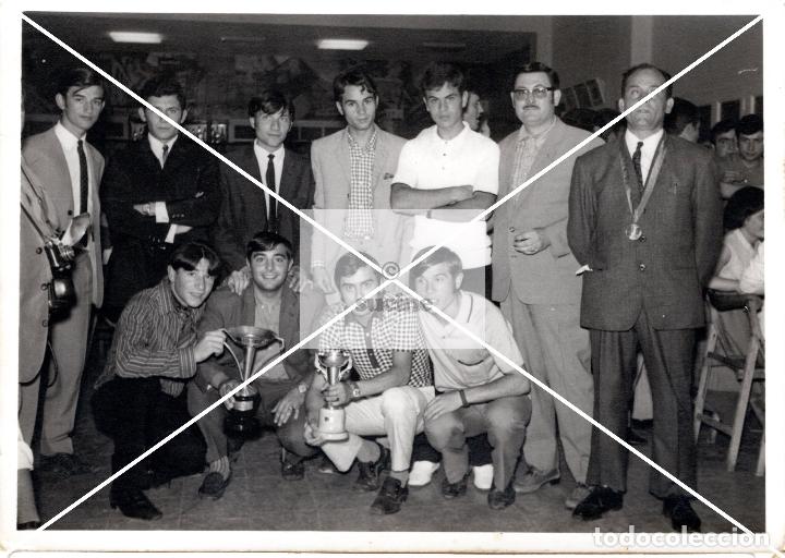 Nuovo: GENTE DE CASTELLON EN EL RECUERDO JOVENES DEPORTISTAS