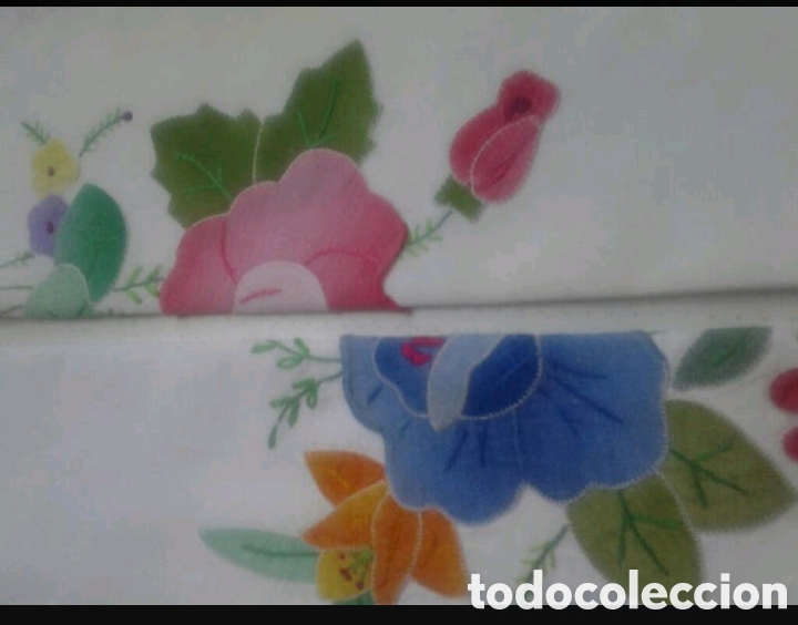 Nuevo: 4 SERVILLETAS BORDADAS x5&euro; - Foto 2