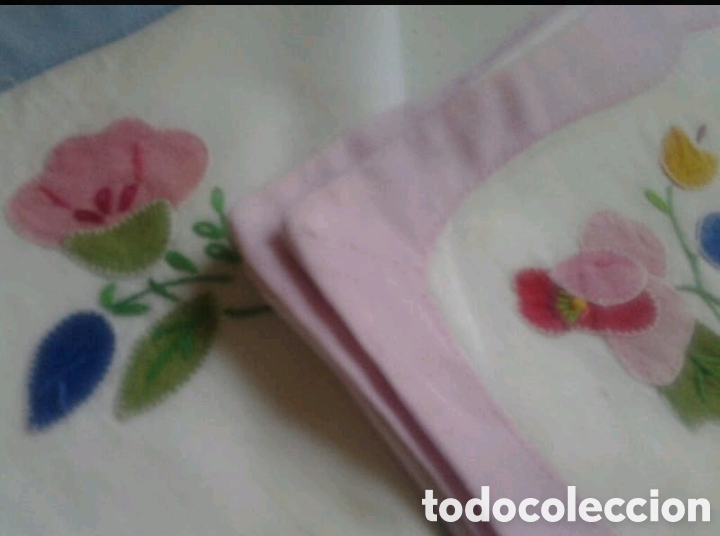 Nuevo: 4 SERVILLETAS BORDADAS x5&euro; - Foto 4