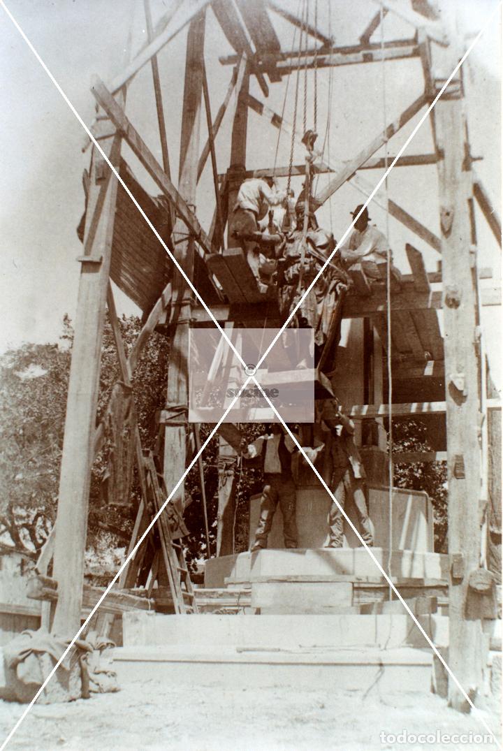 Nuovo: CASTELLON EN EL RECUERDO COLOCACI&Oacute;N DEL MONUMENTO AL REY DON JAIME EL LA PLAZA DEL REY