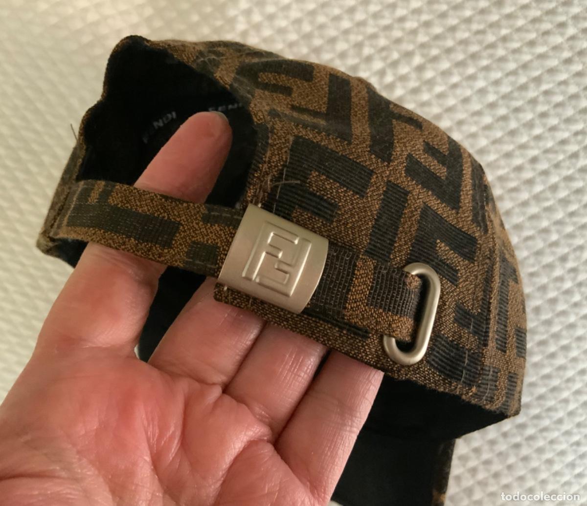 Nuevo: GORRA VISERA, MARR&Oacute;N Y NEGRA - Foto 3