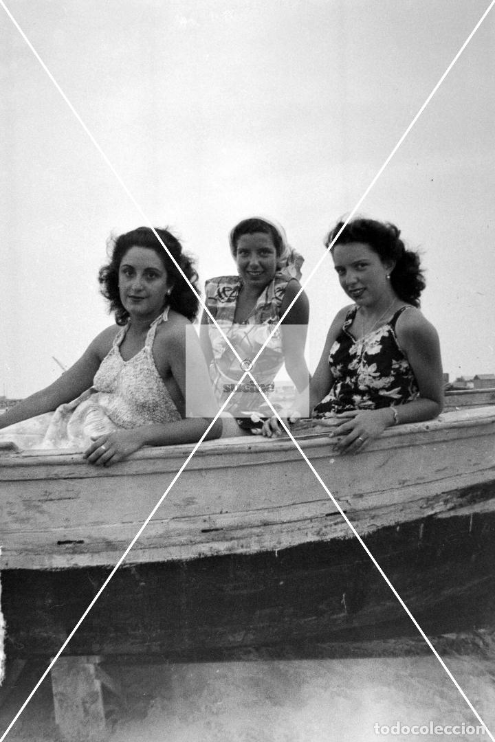 Novo: GENTE DE CASTELLON EN EL RECUERDO DIA DE PLAYA EN LOS A&Ntilde;OS 60