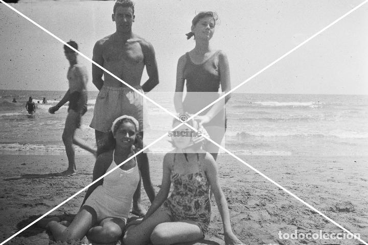Novo: GENTE DE CASTELLON EN EL RECUERDO DIA DE PLAYA EN LOS A&Ntilde;OS 60