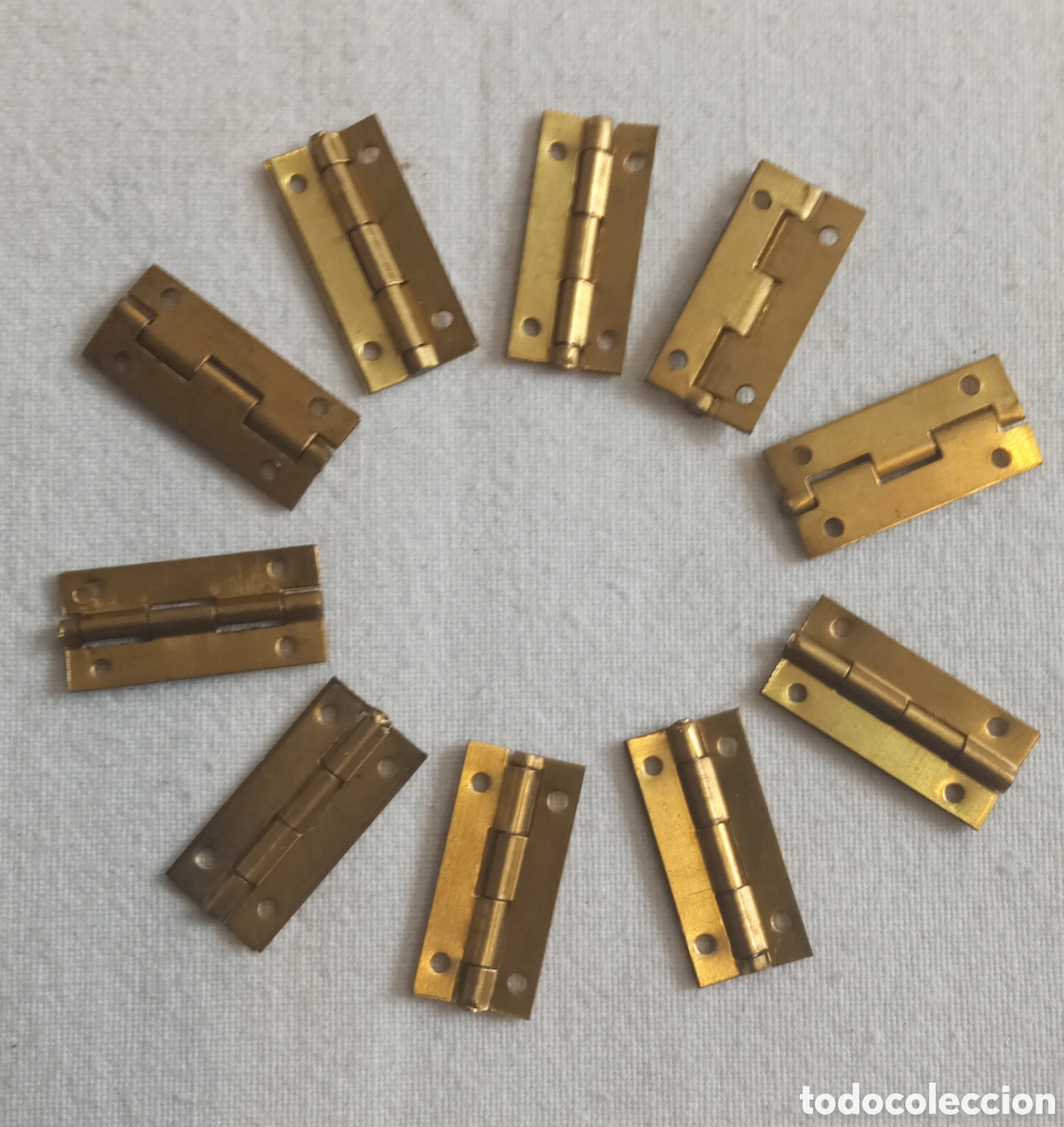 Novo: Lote de 10 bisagras de 2 cm RF 4