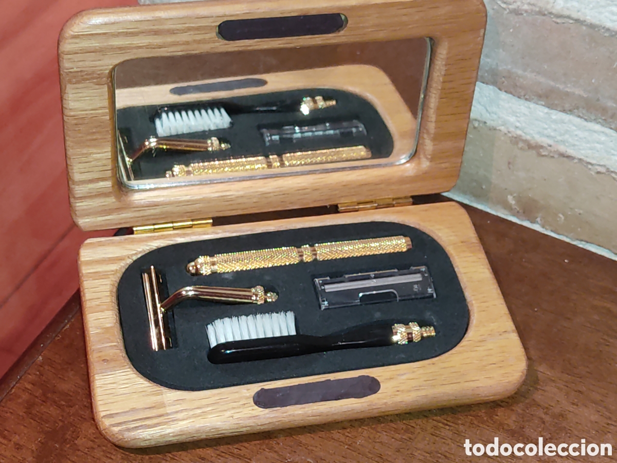 Nuevo: Set de afeitado y aseo de viaje, con caja de madera. - Foto 1