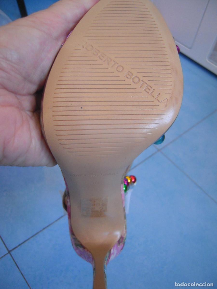 Nuevo: Sandalia multicolor Roberto Botella talla 36 - Foto 13