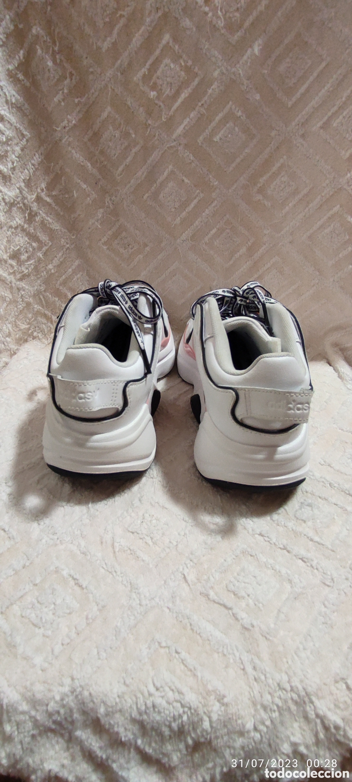 Nuevo: Zapatillas adidas - Foto 4