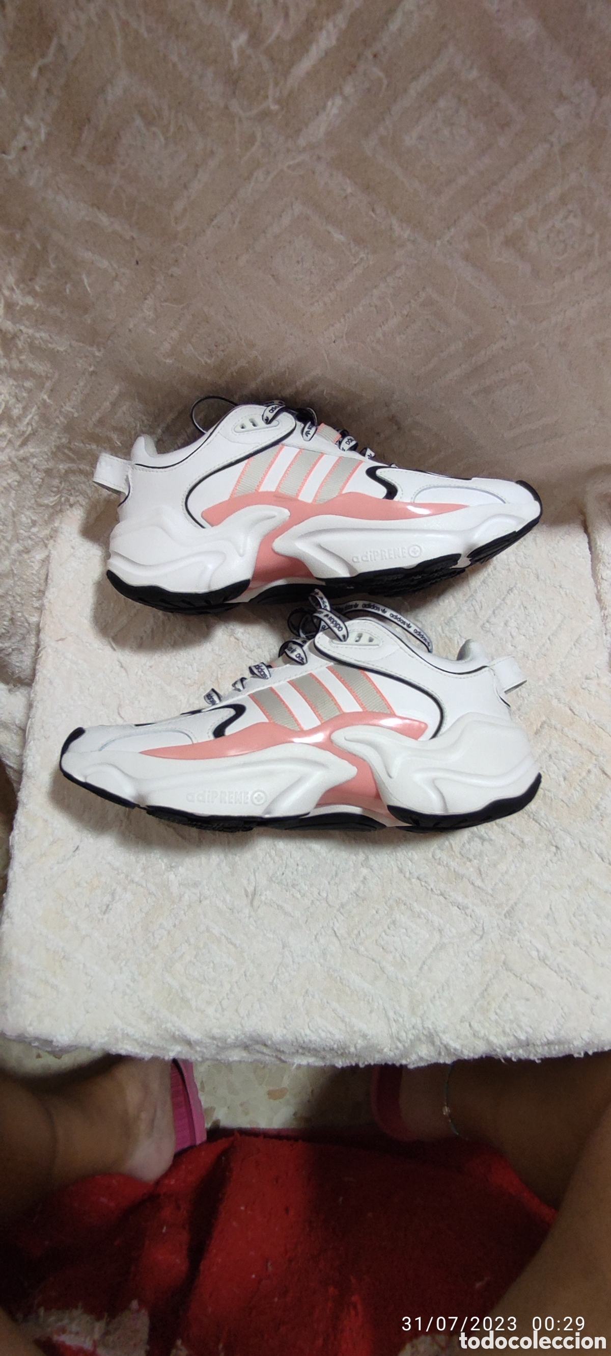 Nuevo: Zapatillas adidas - Foto 7