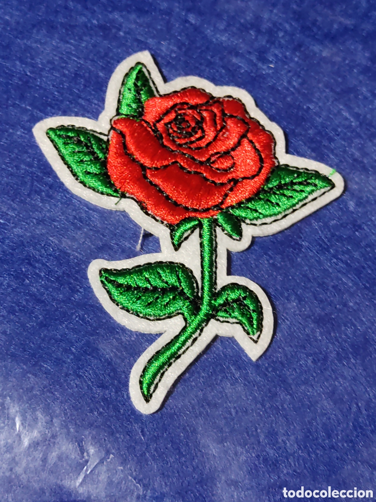 Nuevo: Parche rosa bordada. - Foto 4