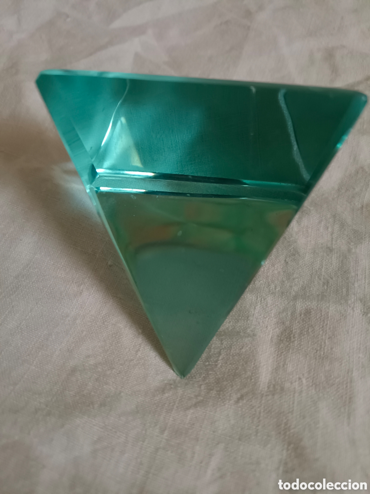 Nuevo: Piramide de cristal turquesa - Foto 3