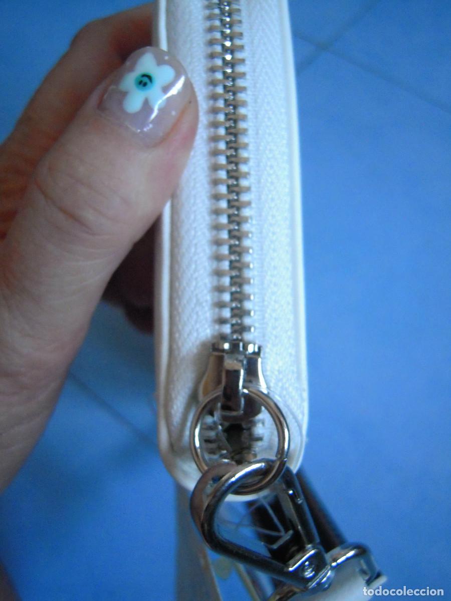 Nuevo: Cartera blanca y perro con cremallera y asa - Foto 5