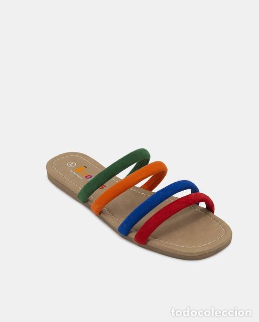 Nuevo: Sandalia plana multicolor talla 38 - Foto 9
