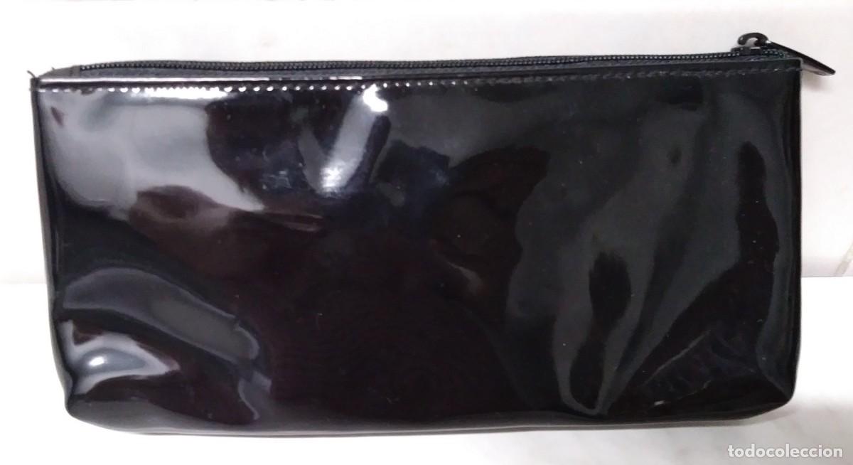 Nuevo: BOLSA DE MAQUILLAJE DE CHANEL - A ESTRENAR - Foto 1