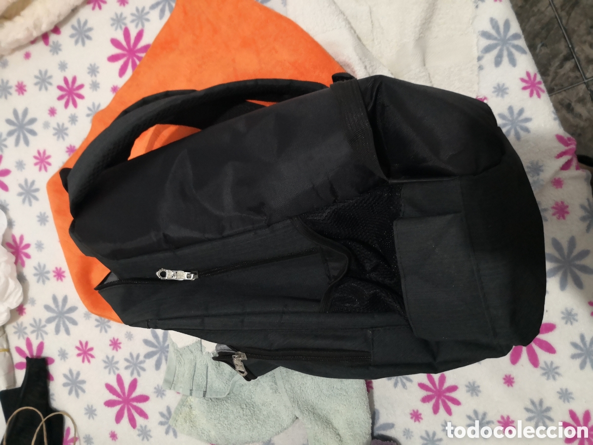 Nuevo: MOCHILA NEGRA MUY ELEGANTE - Foto 2