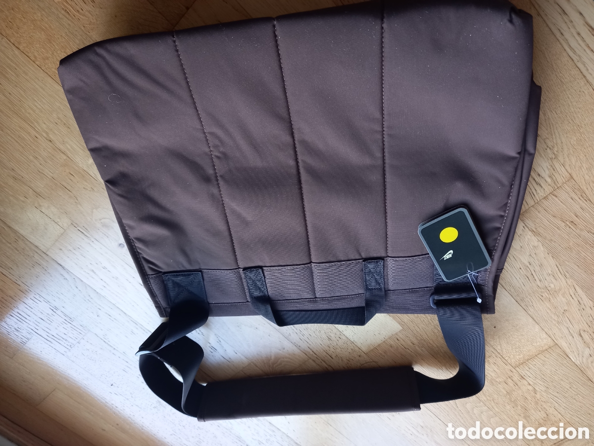 Nuevo: Funda ordenador NIKE - Foto 2