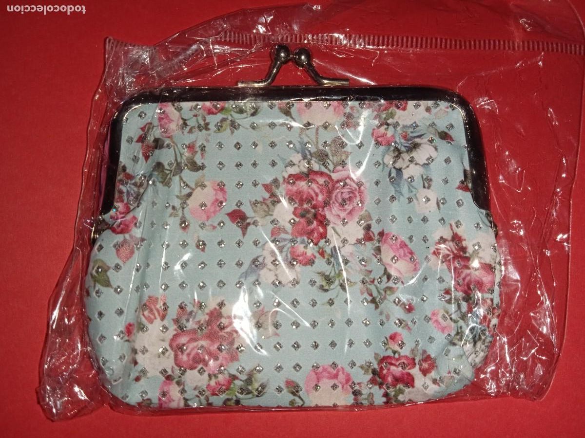 Nuevo: Monederito rosas en azul, en bolsa pl&aacute;stico - Foto 1
