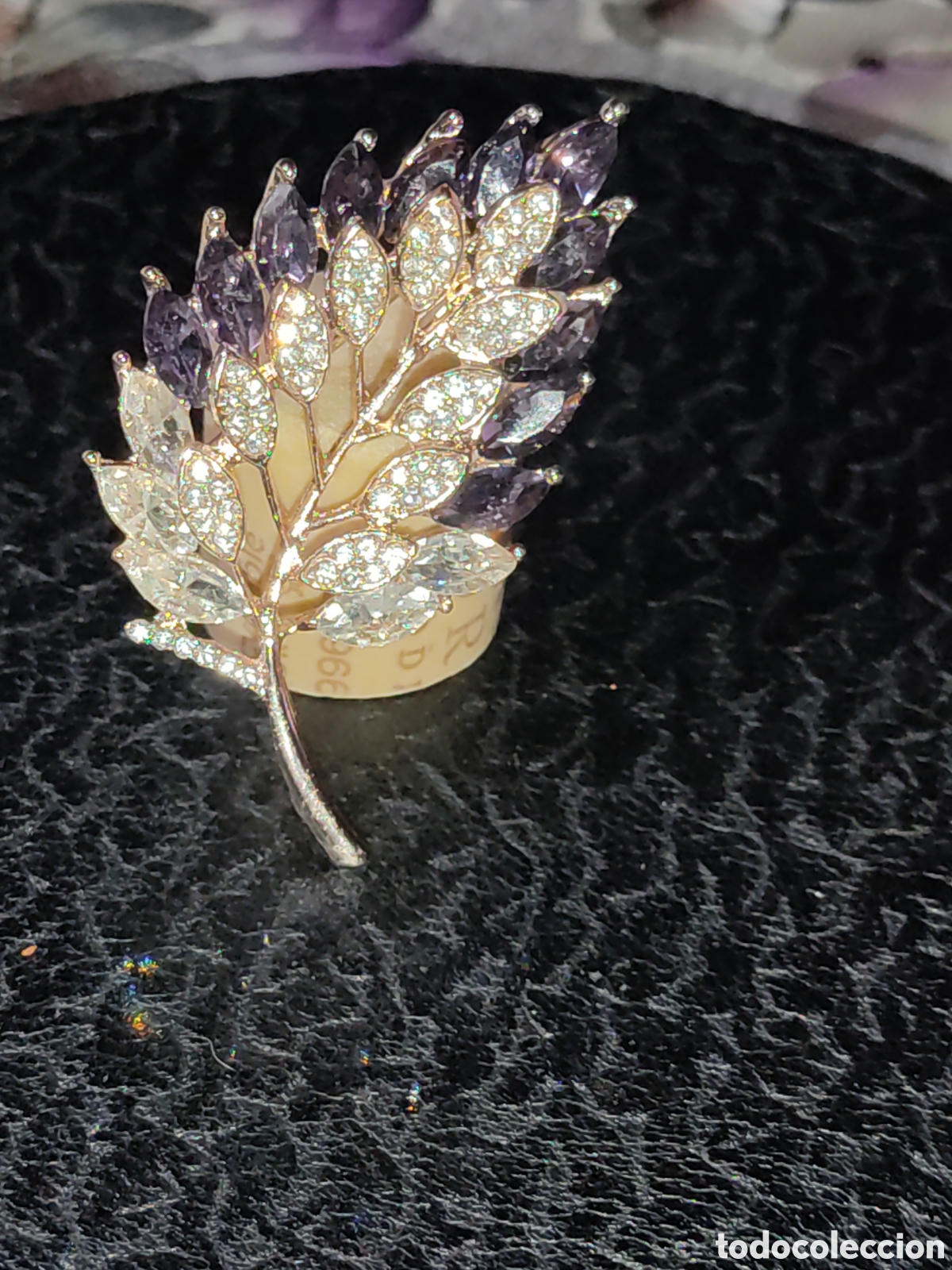 Nuevo: Bonito Broche hoja con cristales. - Foto 3