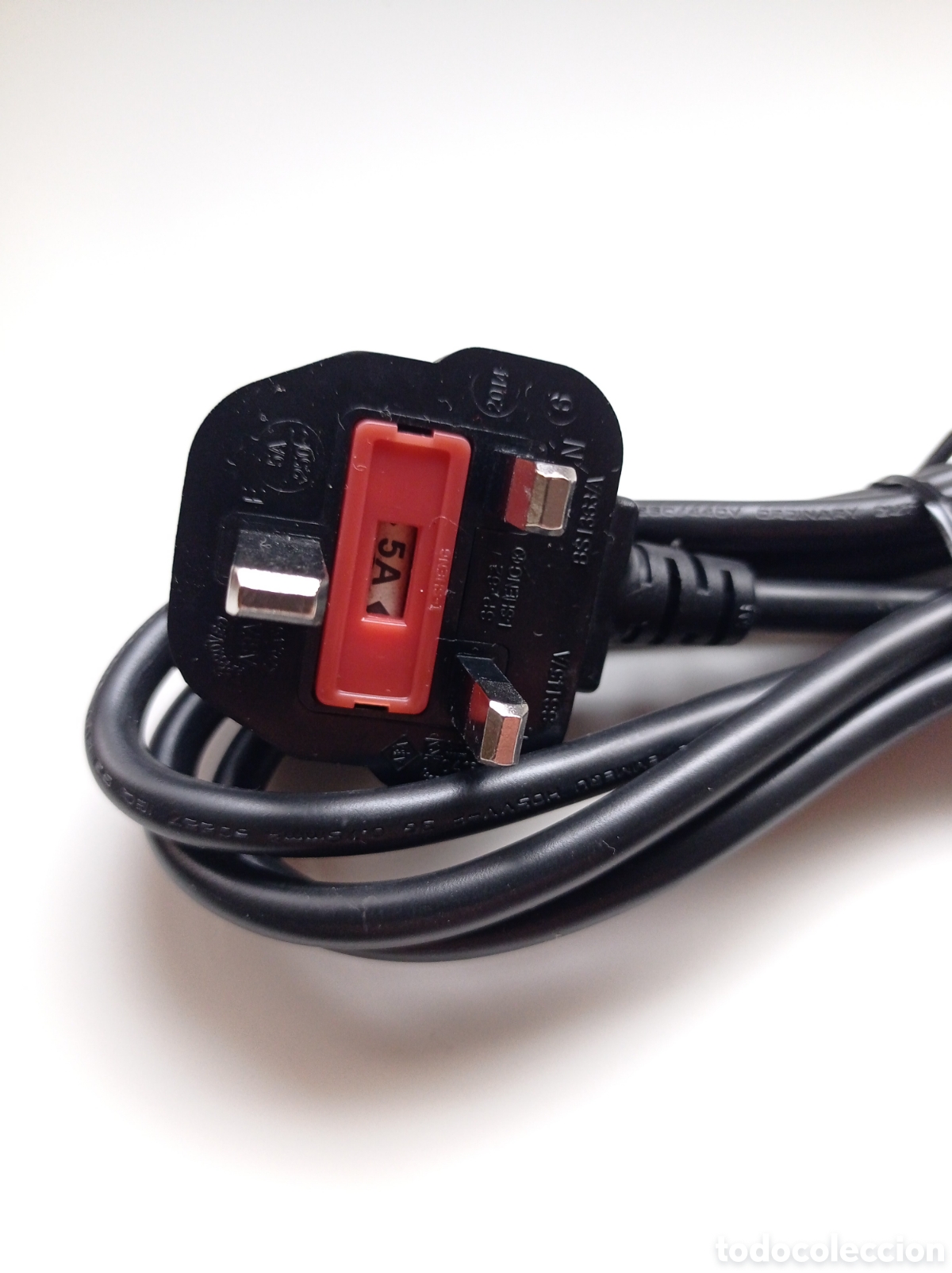 Nuevo: Cable alimentaci&oacute;n enchufe ingl&eacute;s con fusible de protecci&oacute;n - Foto 1